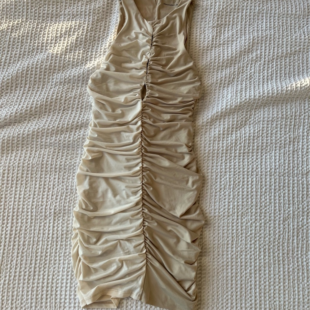 Abercrombie & Fitch Cream Ruched key hole Bodycon Dress